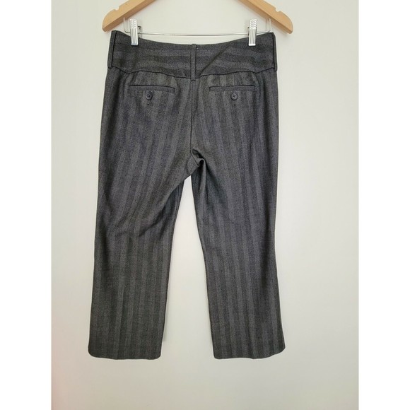 EXPRESS Women's Capris Pants Gray Striped Editor Wide Leg Cropped Size 4 - Picture 2 of 4
